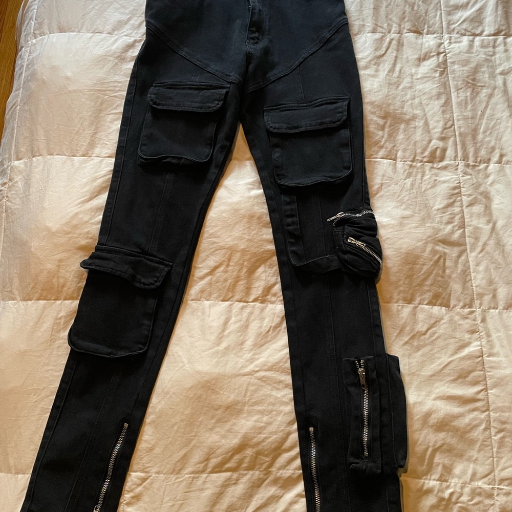AKIRA Women's Black Cargo Jeans